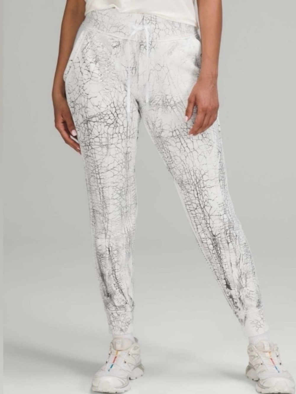 Lululemon White Marble-Print Jogger Pants - Women
